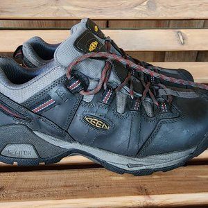 KEEN Utility Detroit XT Internal Met Steel-Toe Work Shoes